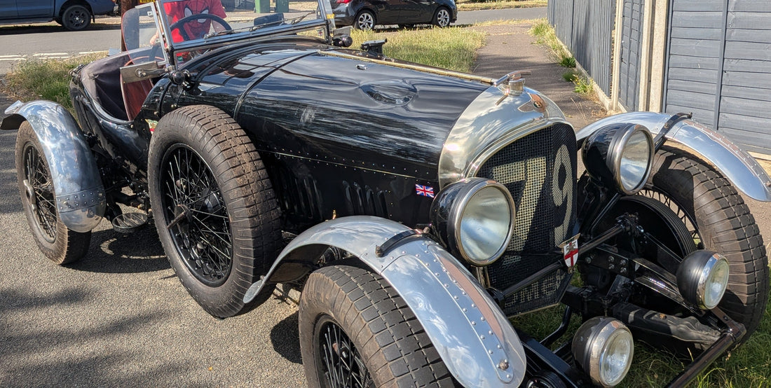 Bonnet Straps Fit for a Bentley