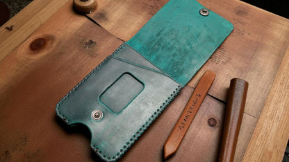 The Godiva Emerald Uragano leather Card Holder Wallet.